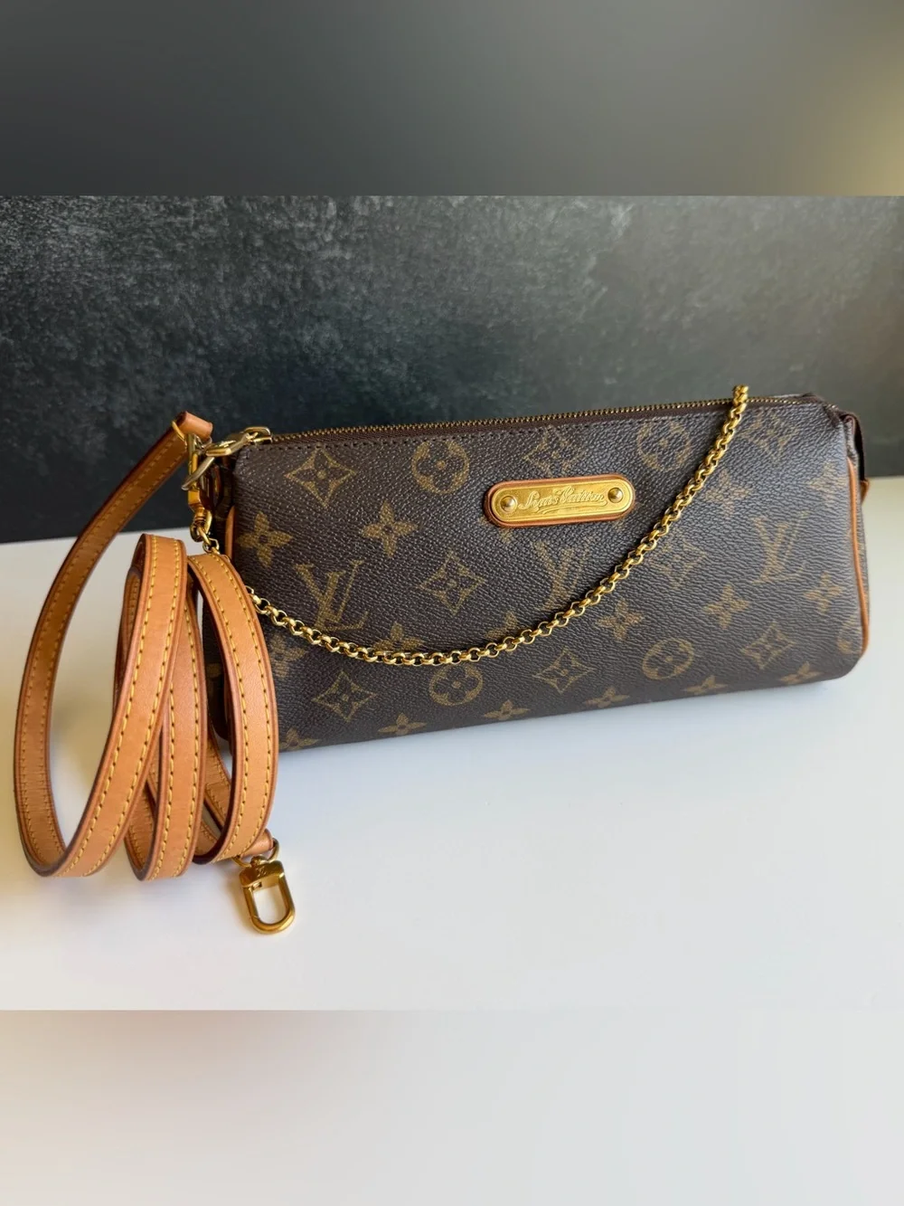 Authentic Louis Vuitton Eva Crossbody Monogram Canvas & Leather Clutch Purse Bag